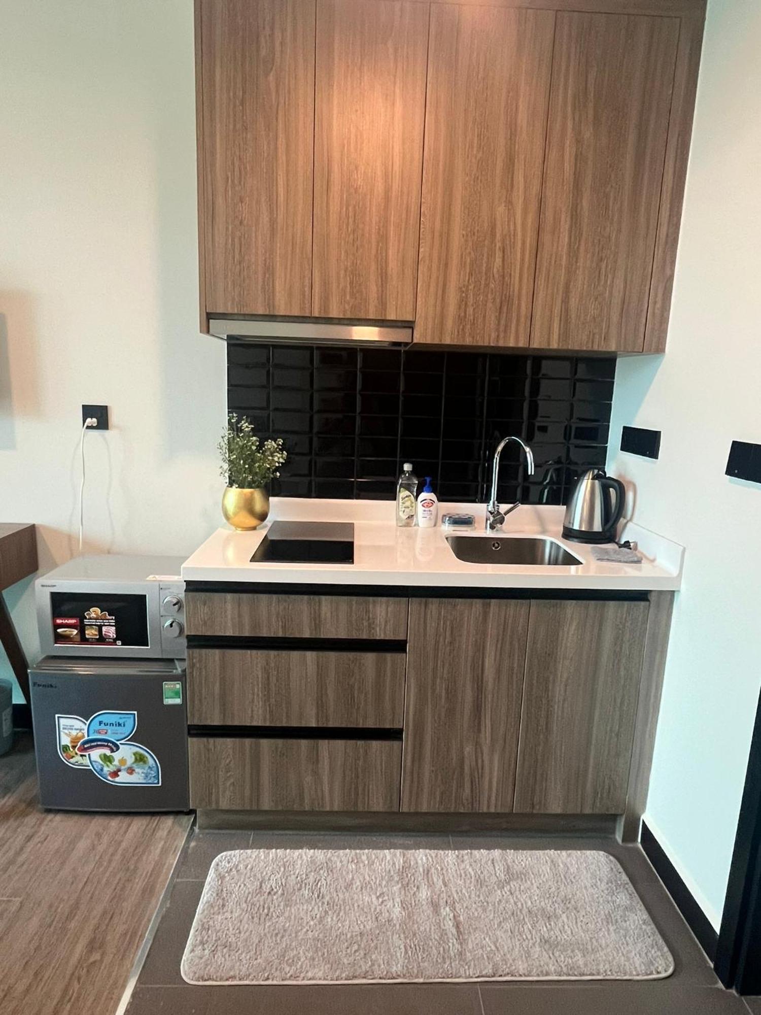 Tropical House - New Apartment At Delasol Ho Chi Minh City Bagian luar foto