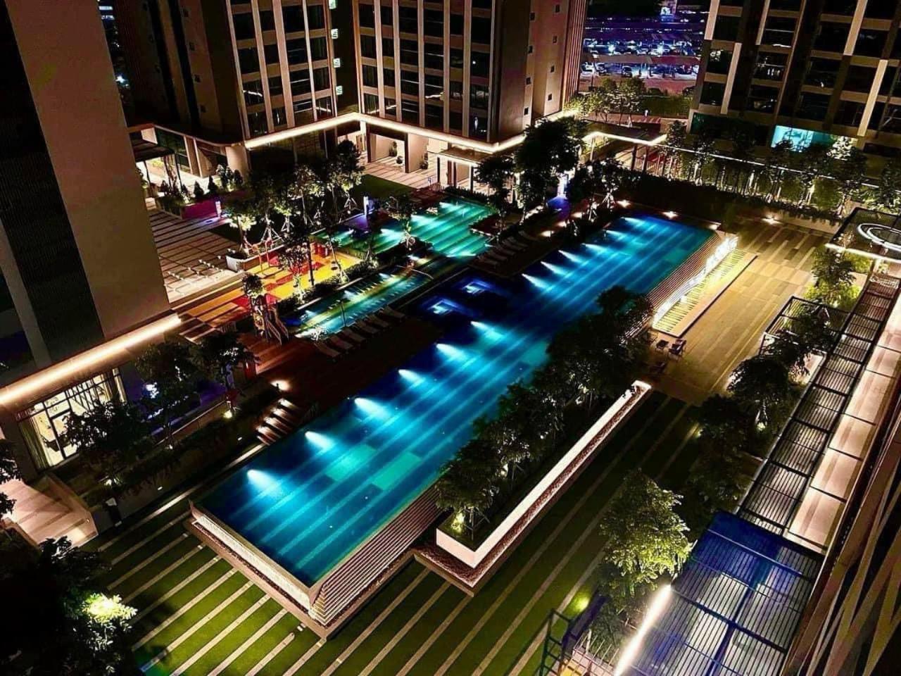 Tropical House - New Apartment At Delasol Ho Chi Minh City Bagian luar foto