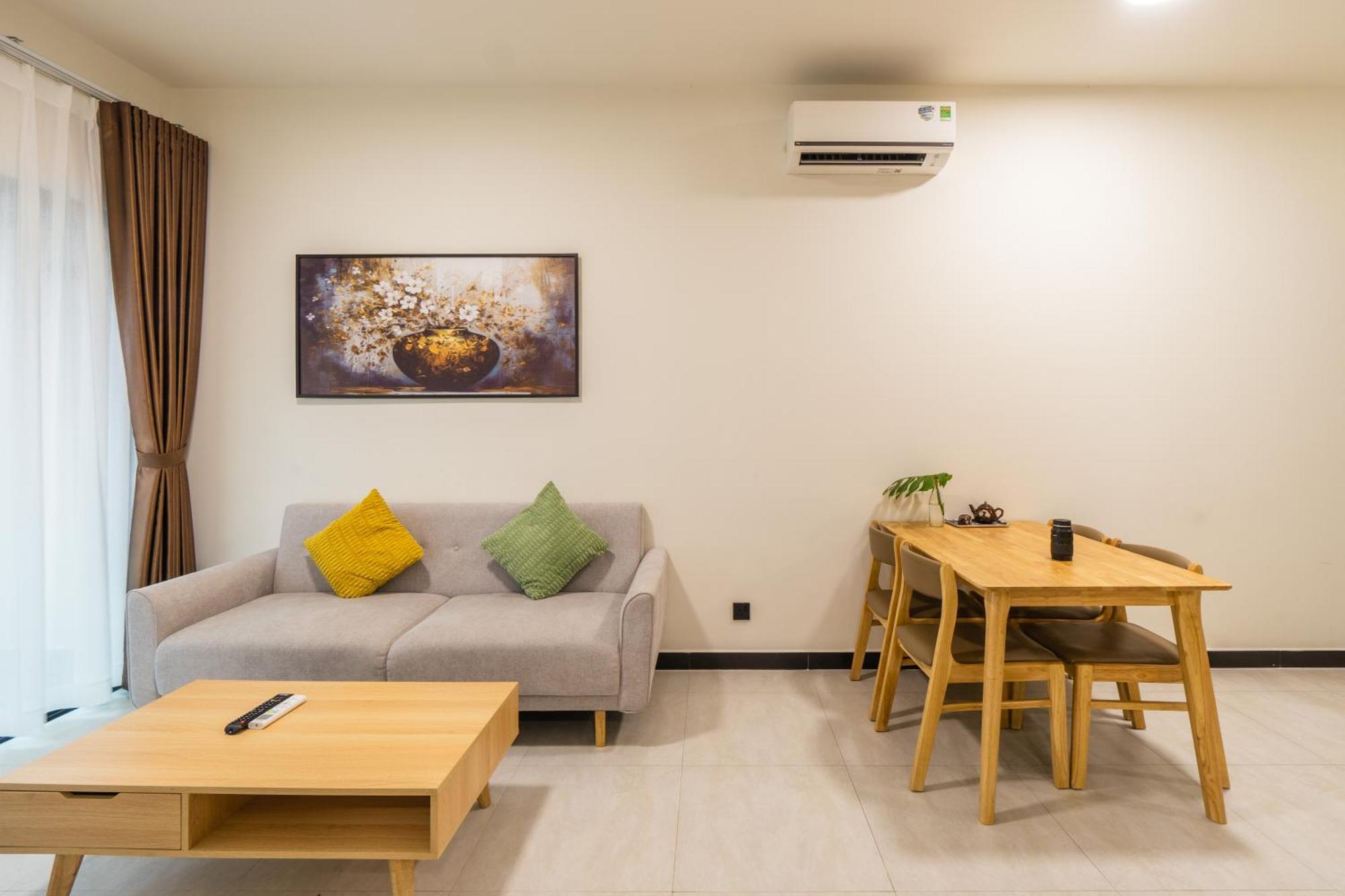 Tropical House - New Apartment At Delasol Ho Chi Minh City Bagian luar foto
