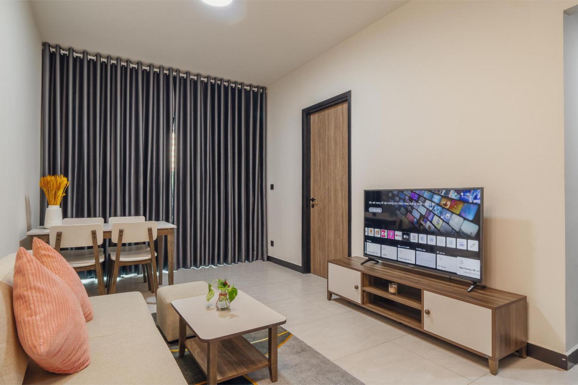 Tropical House - New Apartment At Delasol Ho Chi Minh City Bagian luar foto