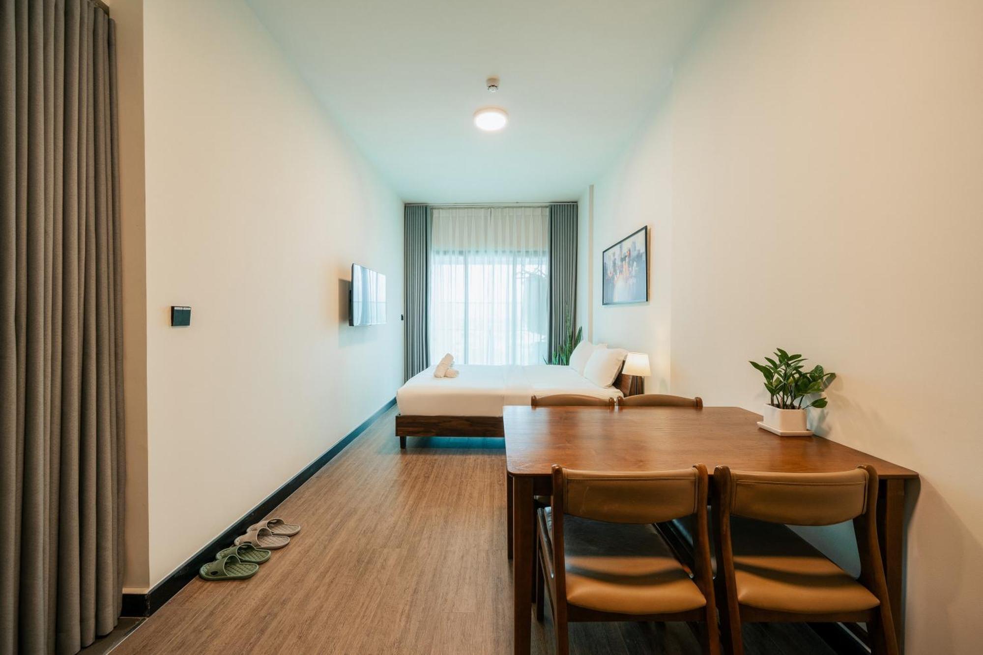 Tropical House - New Apartment At Delasol Ho Chi Minh City Bagian luar foto